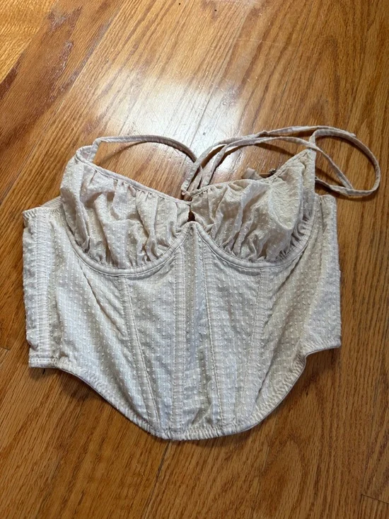🙂Urban Outfitters Cream Textured Bustier Top - Picture 1 of 3